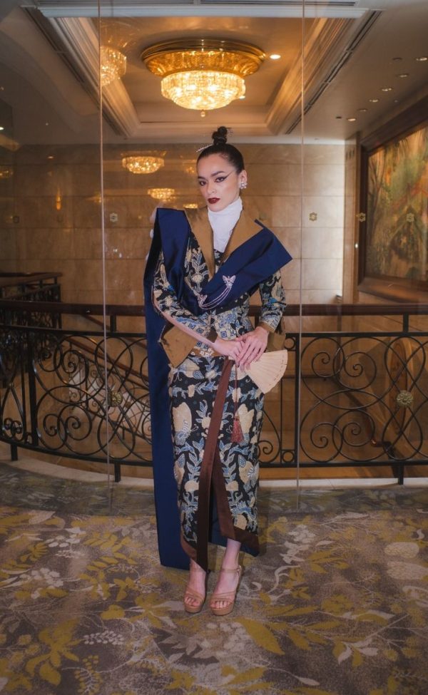 DEDENSISWANTO X BATIK TRENGGALEK - TATAWASTRA FIMELA (2)